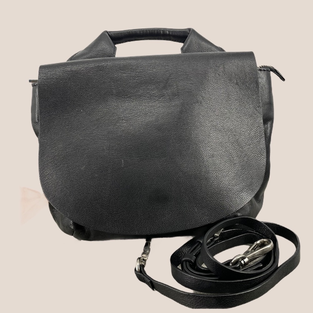 Wera of Stockholm black leather bag remov strap